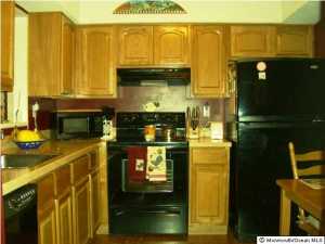 13 Coventry Ct, Brick, NJ 08724 photo 2