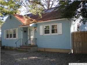369 Arrowhead Dr, Brick, NJ 08724 photo 1