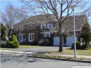 2 Eileen Ln, Marlboro, NJ 07746 photo 1