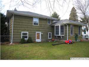 4 Oak Ln, Matawan, NJ 07747 photo 2