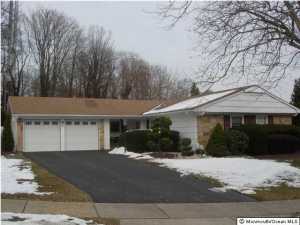 75 Idlebrook Ln, Matawan, NJ 07747 photo 1