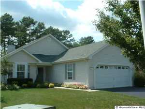 3 Stanton Ct, Whiting, NJ 08759 photo 2