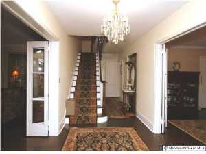 9 Maplecrest Ln, Colts Neck, NJ 07722 photo 3