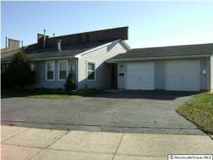 47 Sutton Dr, Brick, NJ 08724 photo 1