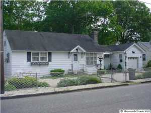 441 Mohawk Dr, Brick, NJ 08723 photo 1