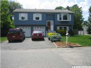 306 Essex Dr, Brick, NJ 08723 photo 1