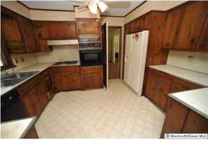 815 Riverview Dr, Brielle, NJ 08730 photo 3