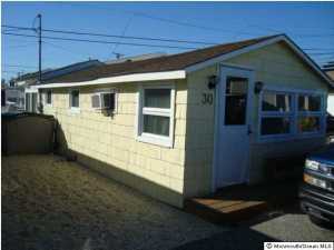 30 1st Ln, Seaside Park, NJ 08752 photo 1