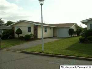 7 Higgins Ct, Brick, NJ 08724 photo 2