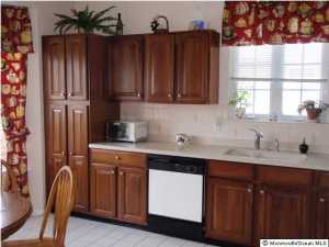 31 Honeysuckle Ct, Brick, NJ 08724 photo 3