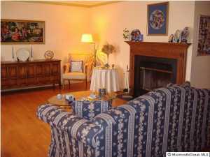 8 Devin Ln, Brick, NJ 08723 photo 3