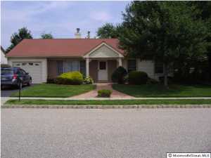 8 Devin Ln, Brick, NJ 08723 photo 1