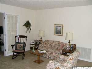 6 Taylor Ln, Jackson, NJ 08527 photo 2