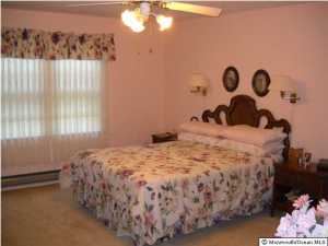 20 Thames Pl, Brick, NJ 08723 photo 3