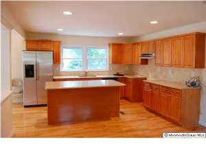 197 Washington Ave, Matawan, NJ 07747 photo 2