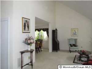 12 Walnut Ct, Old Bridge, NJ 08857 photo 2