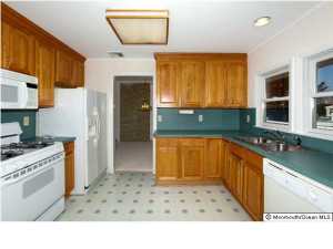 44 E Lagoona Dr, Brick, NJ 08723 photo 3