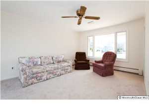 44 E Lagoona Dr, Brick, NJ 08723 photo 2