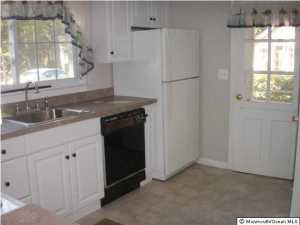 352 Arrowhead Dr, Brick, NJ 08724 photo 3