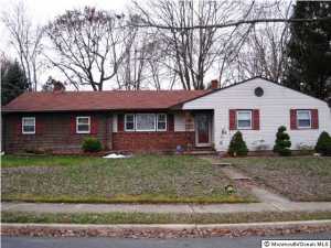 40 Springhill Dr, Howell, NJ 07731 photo 1