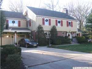 26 Edgemere Dr, Matawan, NJ 07747 photo 1
