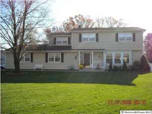 30 Pepperridge Rd, Howell, NJ 07731 photo 1
