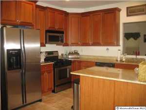 2 W Aspen Way, Matawan, NJ 07747 photo 3