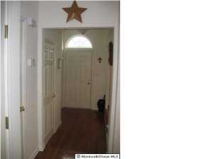 2 W Aspen Way, Matawan, NJ 07747 photo 2