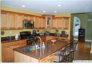 57 Nautilus Dr, Leonardo, NJ 07737 photo 2