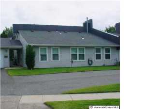 25 Sutton Dr, Brick, NJ 08724 photo 1