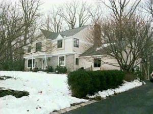 10 Bradford Ter, Middletown, NJ 07748 photo 1