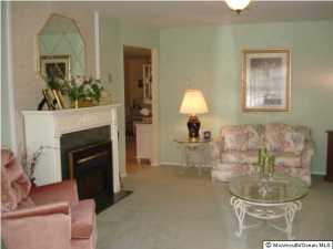 11 Eric Ct, Brick, NJ 08723 photo 2