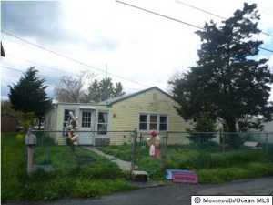 30 Beacon Dr, Waretown, NJ 08758 photo 1