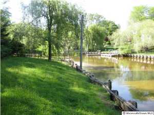21 Oakes Rd, Rumson, NJ 07760 photo 2