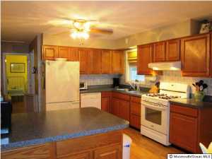 559 Bethany Ln, Brick, NJ 08723 photo 3