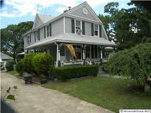 8 Bellevue Ave, Middletown, NJ 07748 photo 1