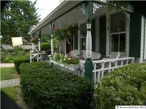 8 Bellevue Ave, Middletown, NJ 07748 photo 2