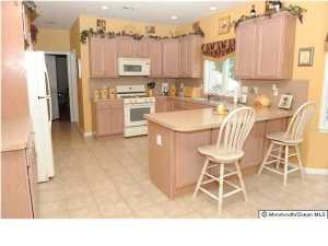 8 Ryjac Dr, Brick, NJ 08724 photo 2