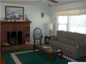 25 Bayview Dr, Waretown, NJ 08758 photo 2