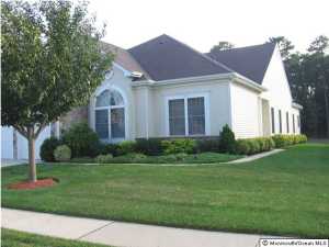 54 Strathmere St, Waretown, NJ 08758 photo 1