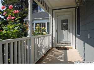 289 E Main St, Manasquan, NJ 08736 photo 2