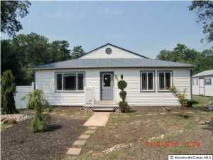 112 Willow Dr, Jackson, NJ 08527 photo 1