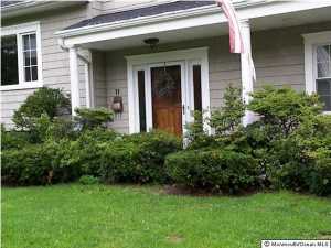 11 Jay Dr, Middletown, NJ 07748 photo 2