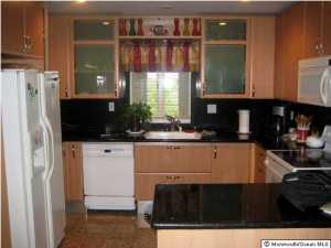 22 Ormont Ln, Matawan, NJ 07747 photo 3