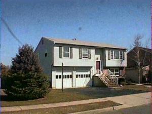 39 Lorelei Dr, Howell, NJ 07731 photo 1