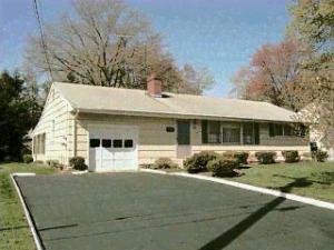 24 Overhill, Matawan, NJ 07747 photo 1