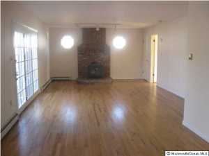 33 E Cape May Ave, Ocean Gate, NJ 08740 photo 2