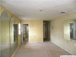 60 Sidney Ct, Brick, NJ 08724 photo 2