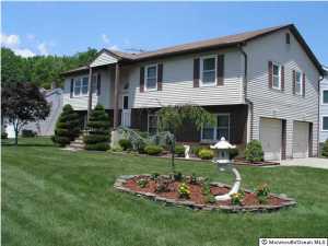 701 Auth Ave, Oakhurst, NJ 07755 photo 1