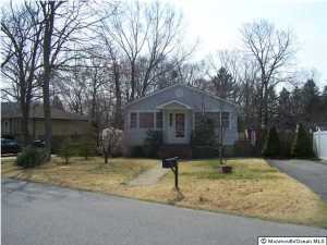 46 E 1st St, Howell, NJ 07731 photo 2